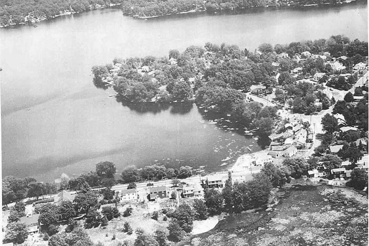 Aerial photo of Whitman's Pond. Middle Street runs along bottom of photograph. Image provided by: Jodi Purdy-Quinlan, Vice Chairman of the Weymouth Historical Commission