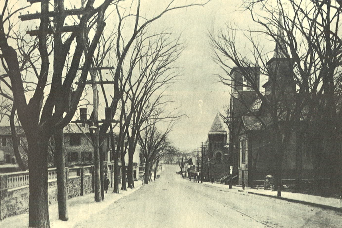 Washington Street towards Weymouth Landing (ca. 1910).  Source: Weymouth 350 Anniversary Booklet 